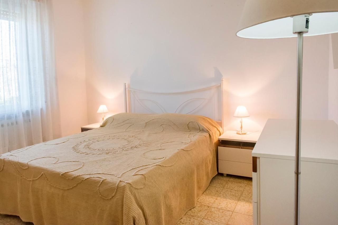 A11 - Varano, Delizioso Trilocale Con Giardino Ancona Exterior foto